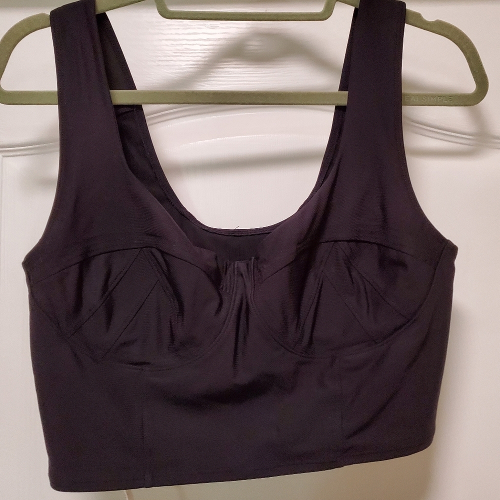 FABLETICS BLACK LOW IMPACT SPORTS BRA-l